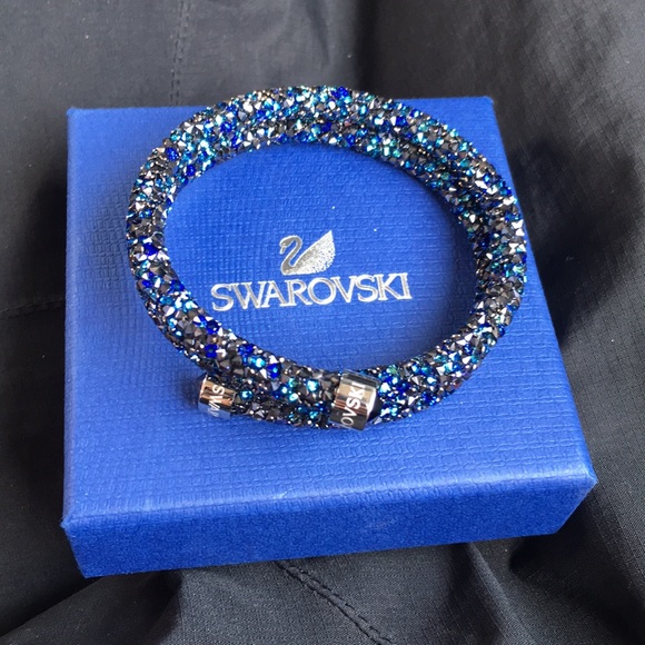 NWT Swarovski Blue Crystaldust Double Bangle NWT Swarovski Blue Crystaldust Double Bangle